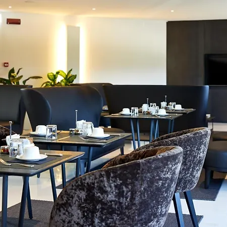 Delparco Hotel